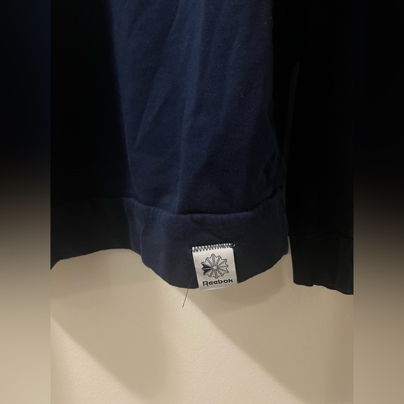 Reebok Crew Neck - Picture 2 of 5